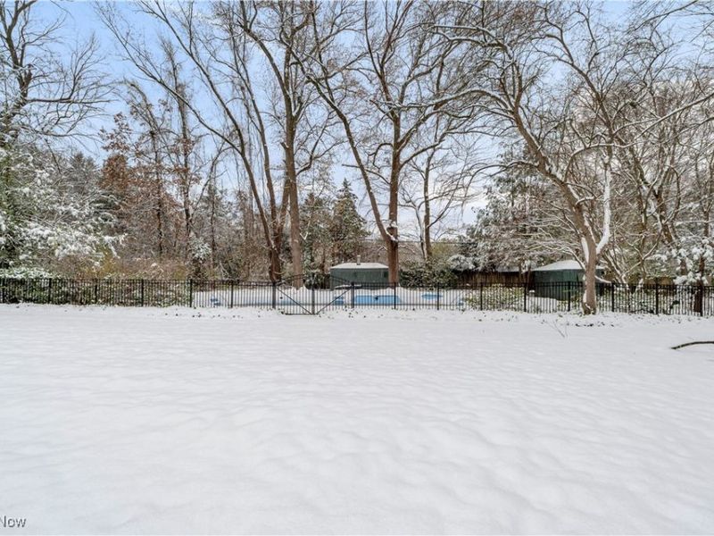 2166 Ridgewood Road, Akron, OH 44313 Photo 2