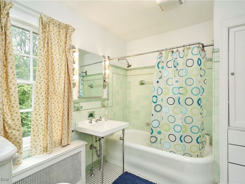 2166 Ridgewood Road, Akron, OH 44313 Photo 25