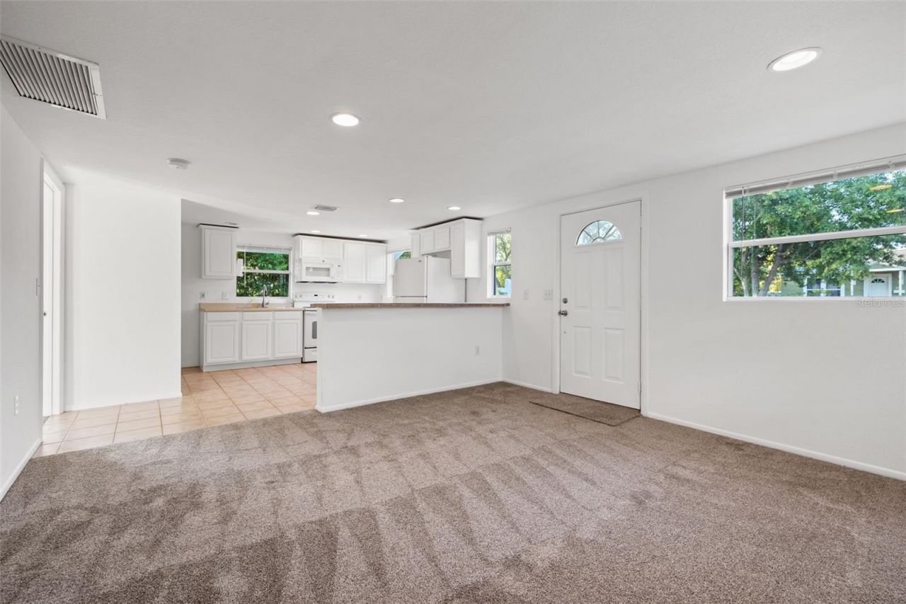 4009 Burlington Avenue N, Saint Petersburg, FL 33713 Photo