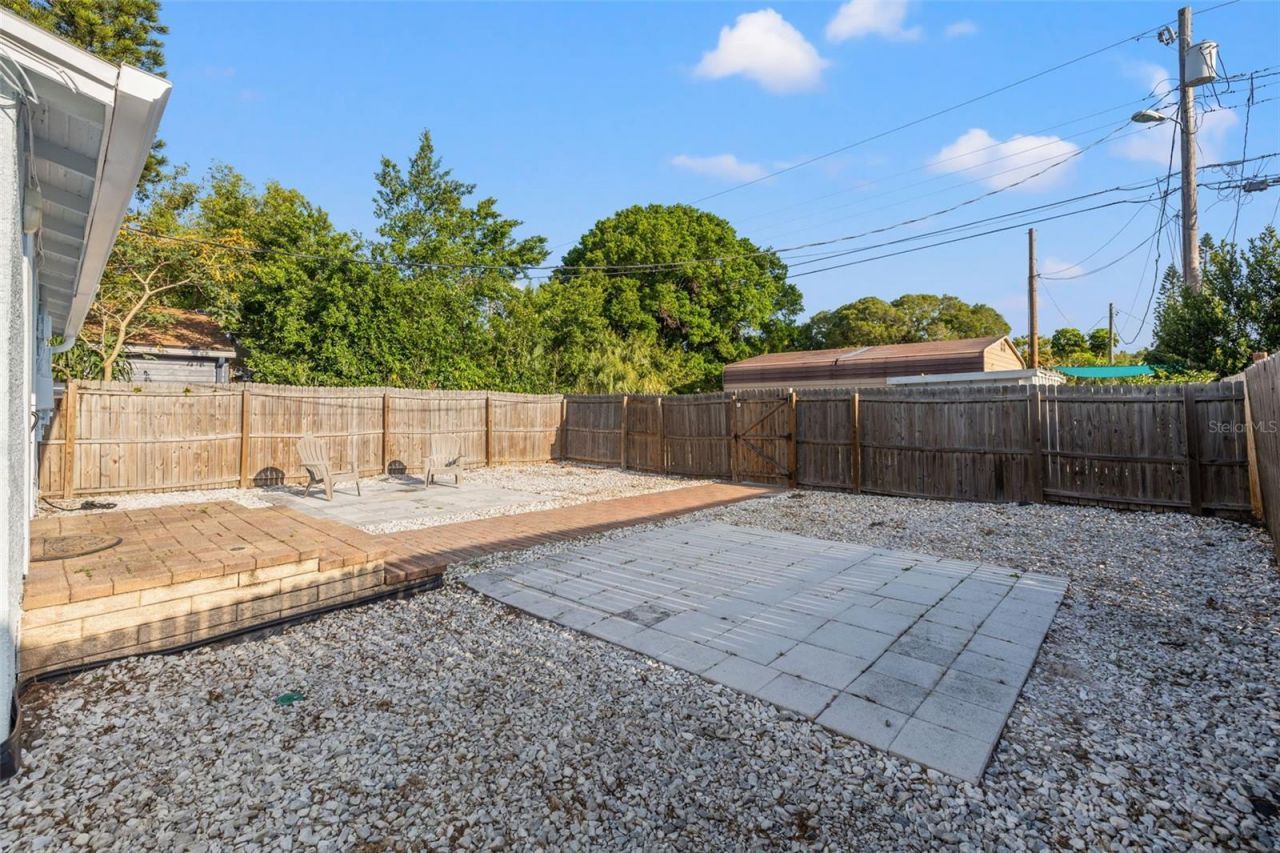 4009 Burlington Avenue N, Saint Petersburg, FL 33713 Photo