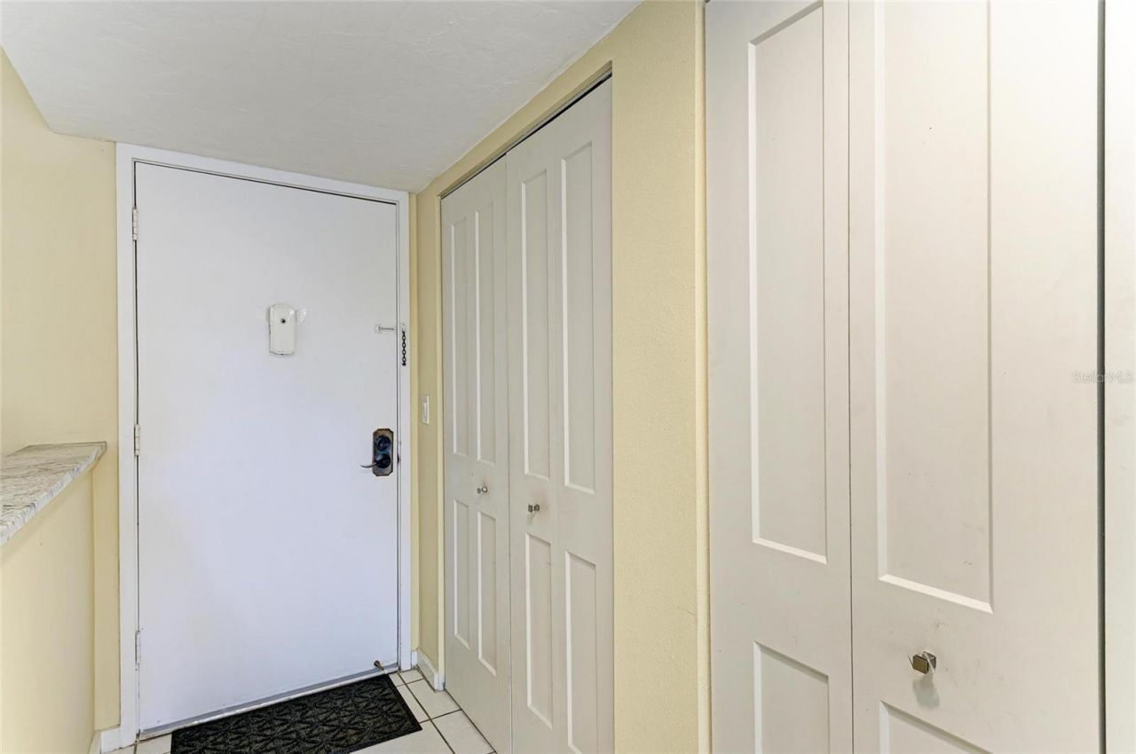 1617 Bayhouse Court, Unit 121, Sarasota, FL 34231 Photo