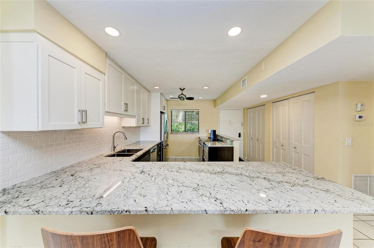 1617 Bayhouse Court, Unit 121, Sarasota, FL 34231 Photo