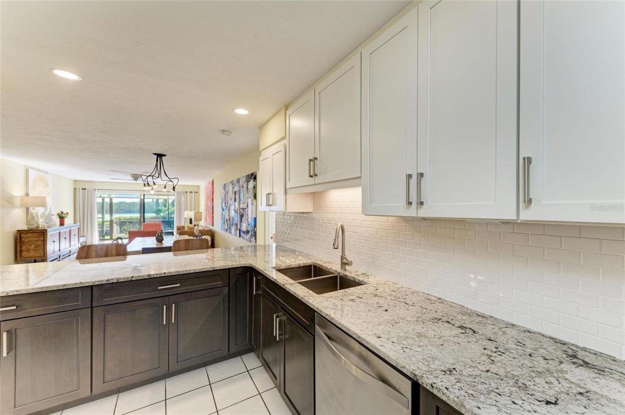 1617 Bayhouse Court, Unit 121, Sarasota, FL 34231 Photo