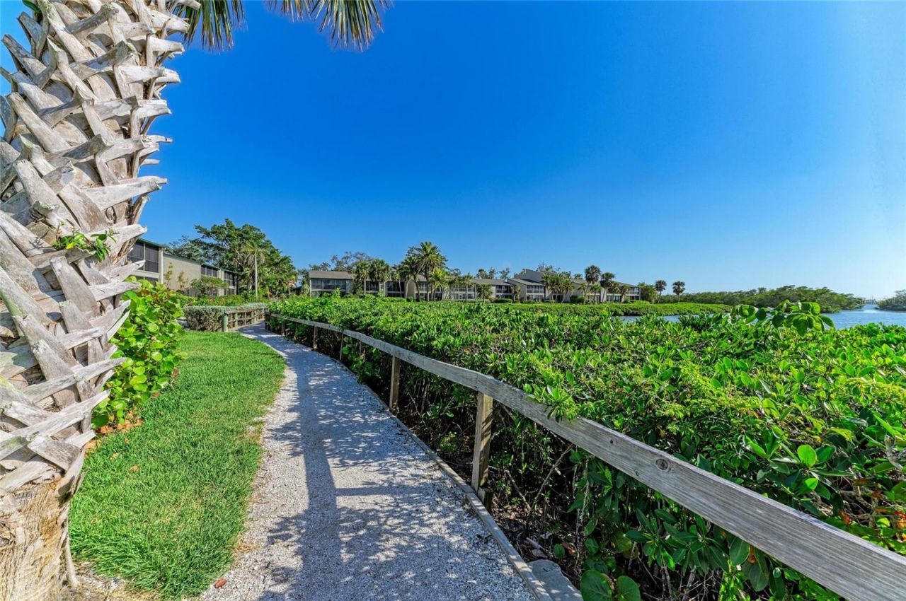 1617 Bayhouse Court, Unit 121, Sarasota, FL 34231 Photo