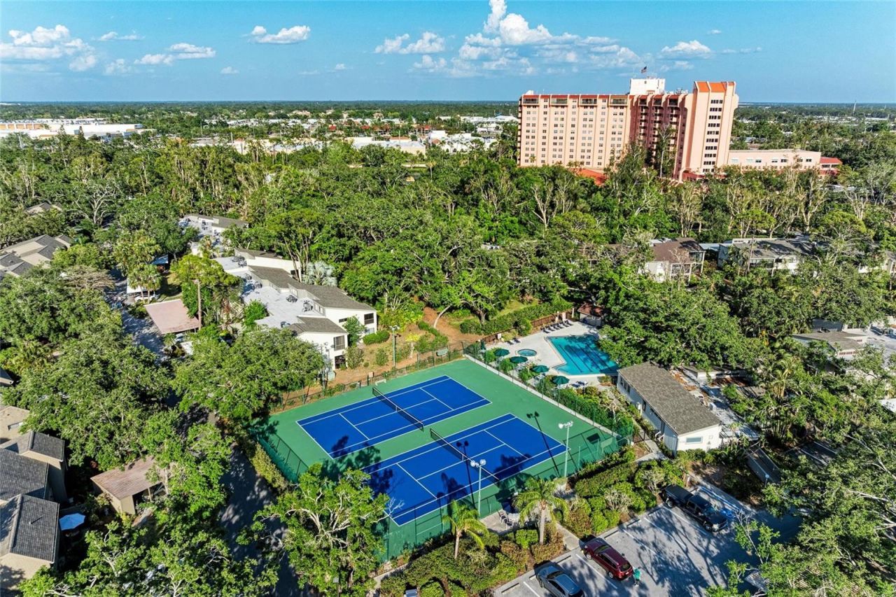 1617 Bayhouse Court, Unit 121, Sarasota, FL 34231 Photo