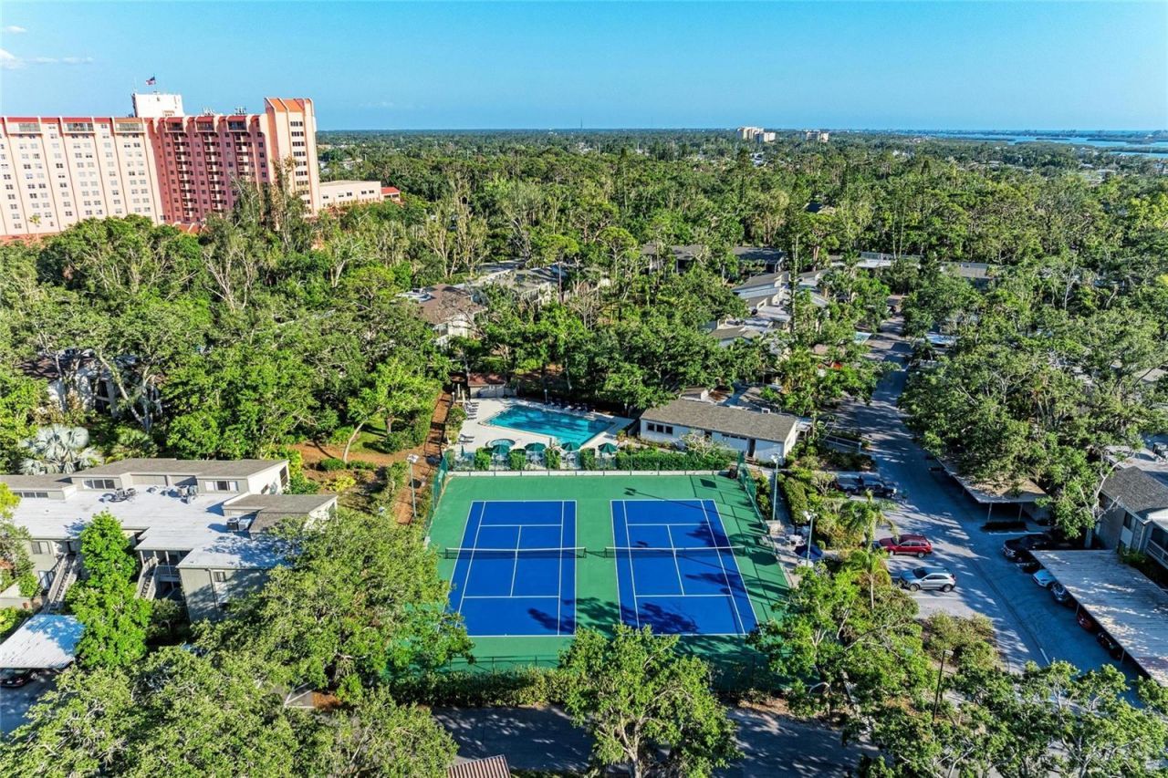 1617 Bayhouse Court, Unit 121, Sarasota, FL 34231 Photo