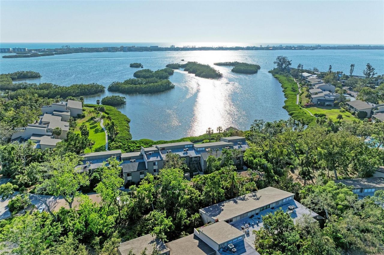 1617 Bayhouse Court, Unit 121, Sarasota, FL 34231 Photo