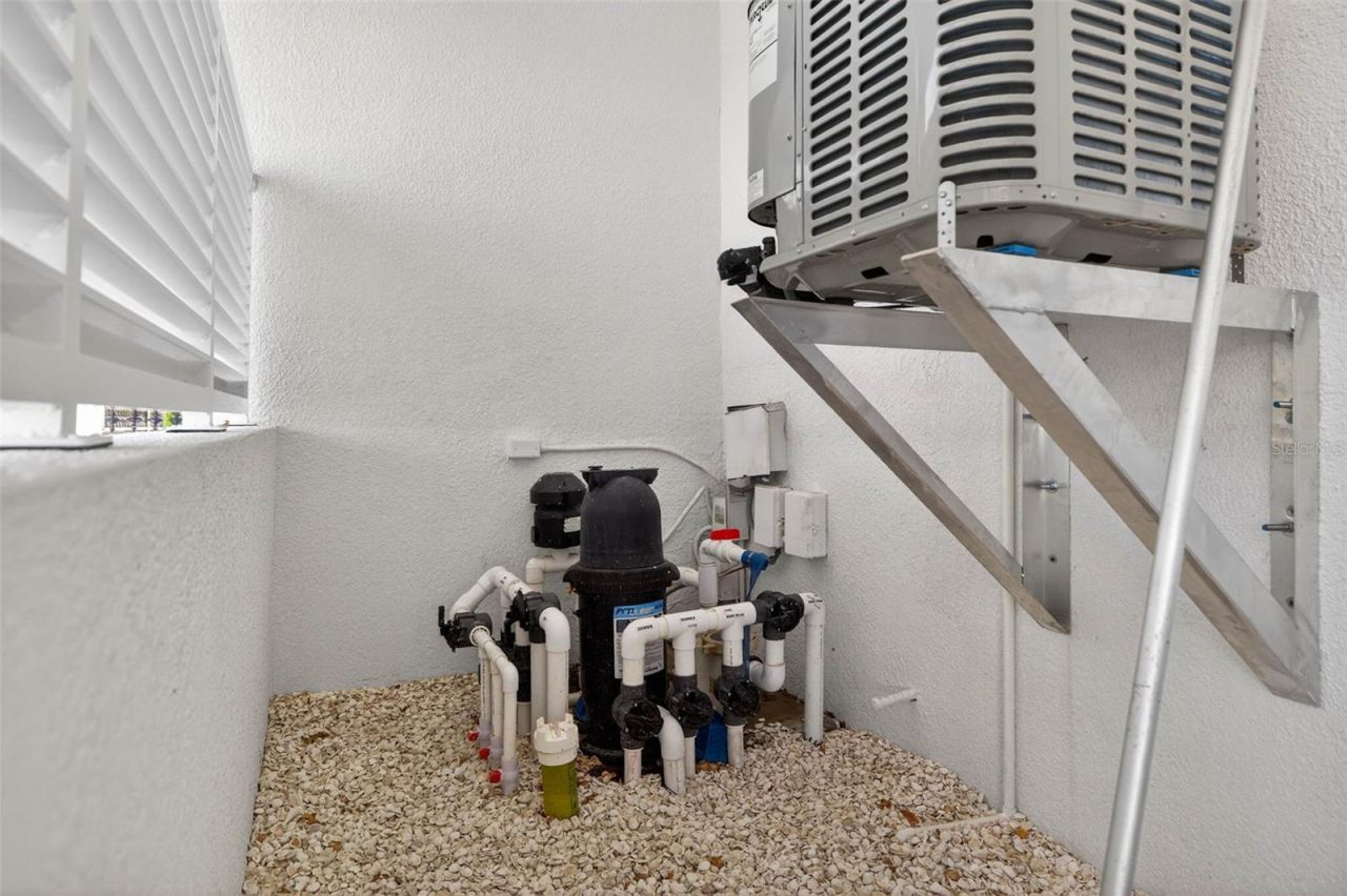 7917 Bayou Club Boulevard, Seminole, FL 33777 Photo