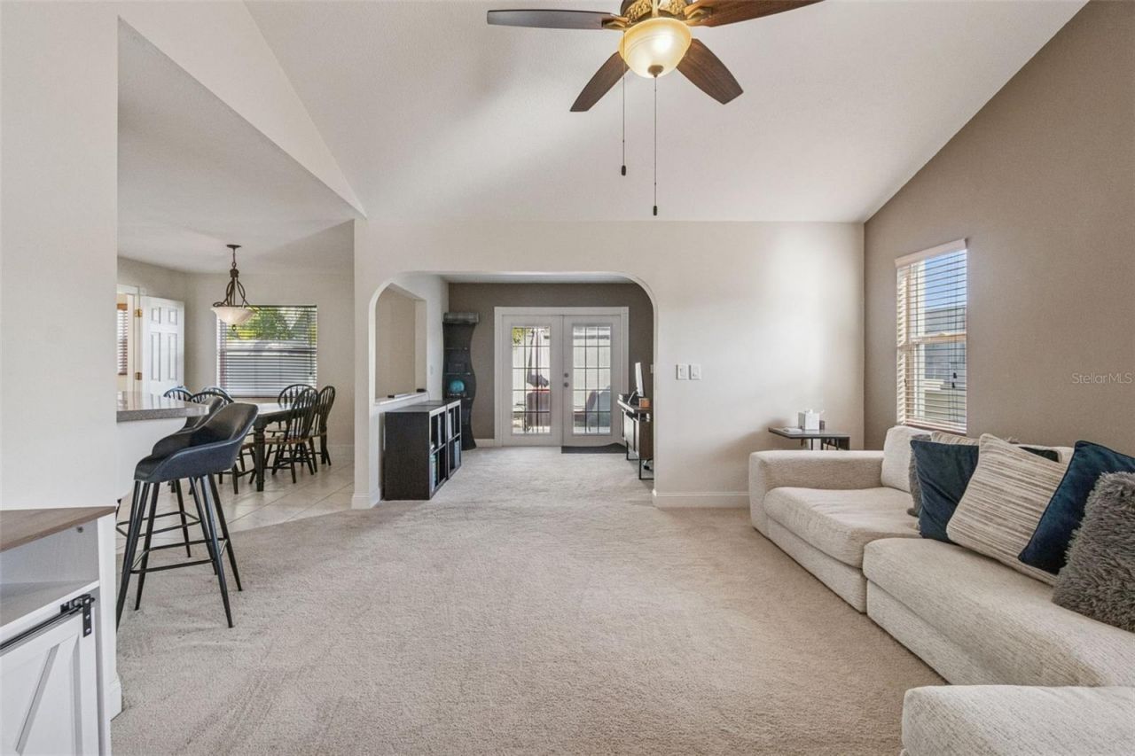4181 Center Pointe Circle, Unit 91B, Sarasota, FL 34233 Photo