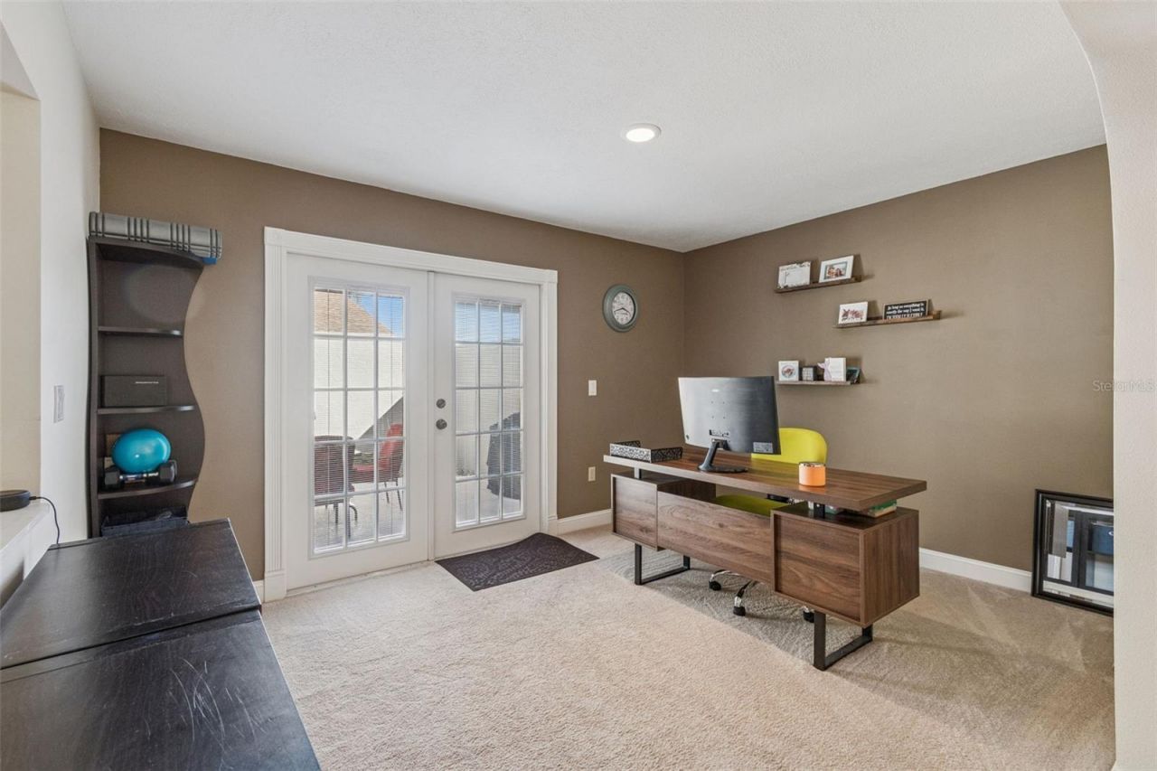 4181 Center Pointe Circle, Unit 91B, Sarasota, FL 34233 Photo