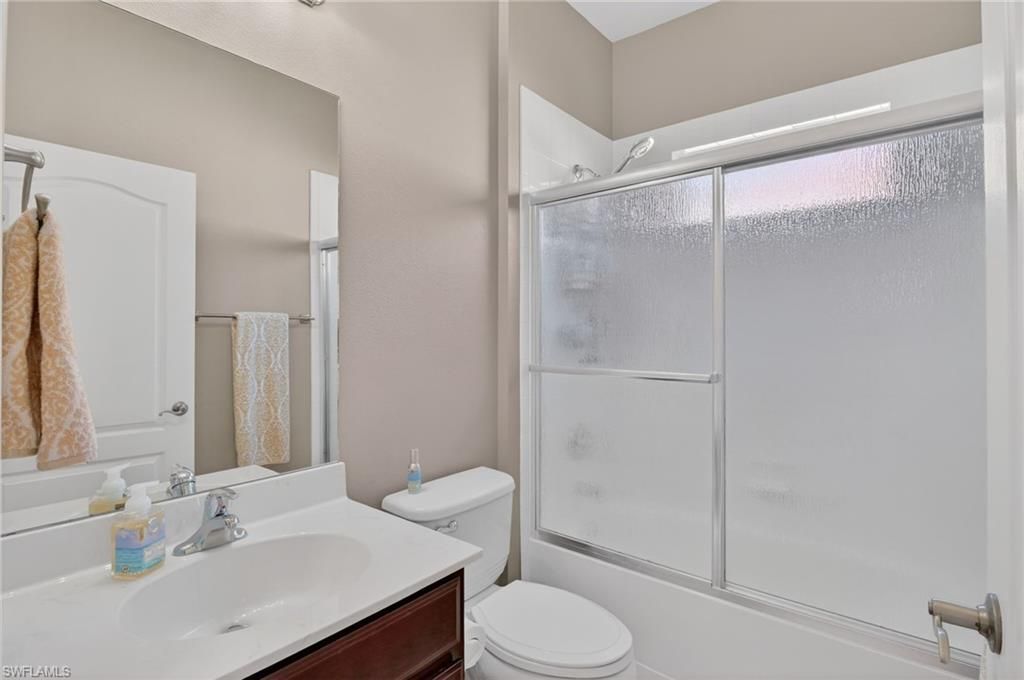 2502 Blackburn Cir, Cape Coral, FL 33991 Photo