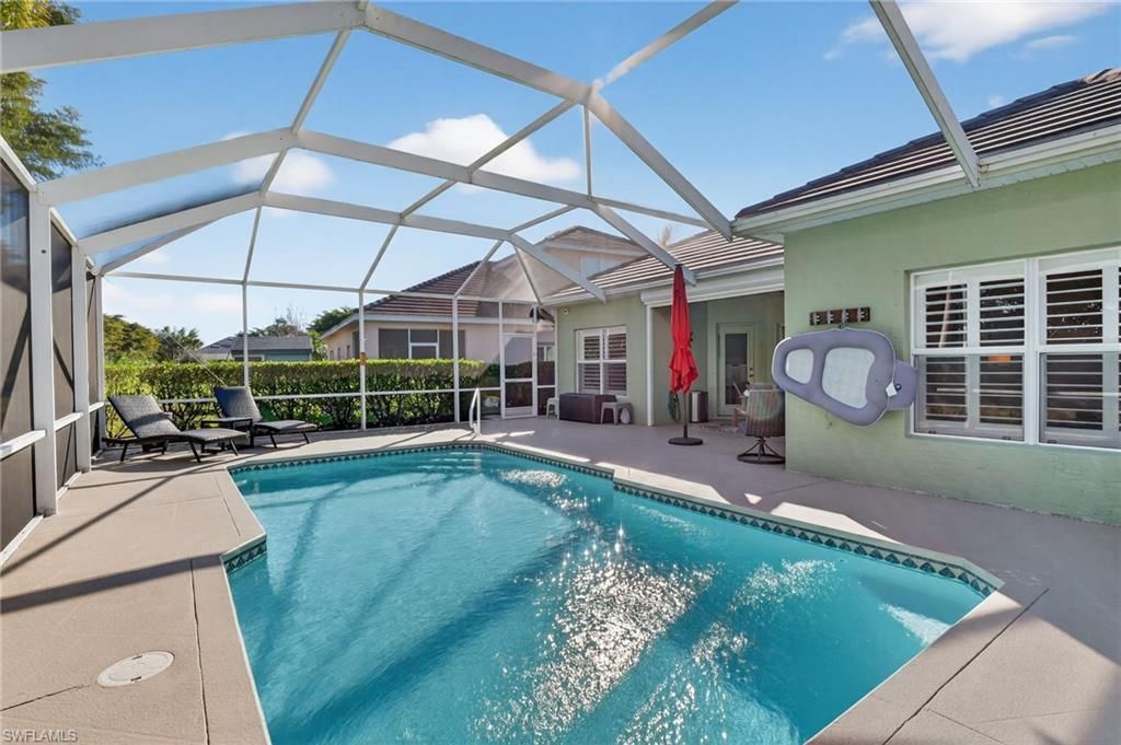 2502 Blackburn Cir, Cape Coral, FL 33991 Photo