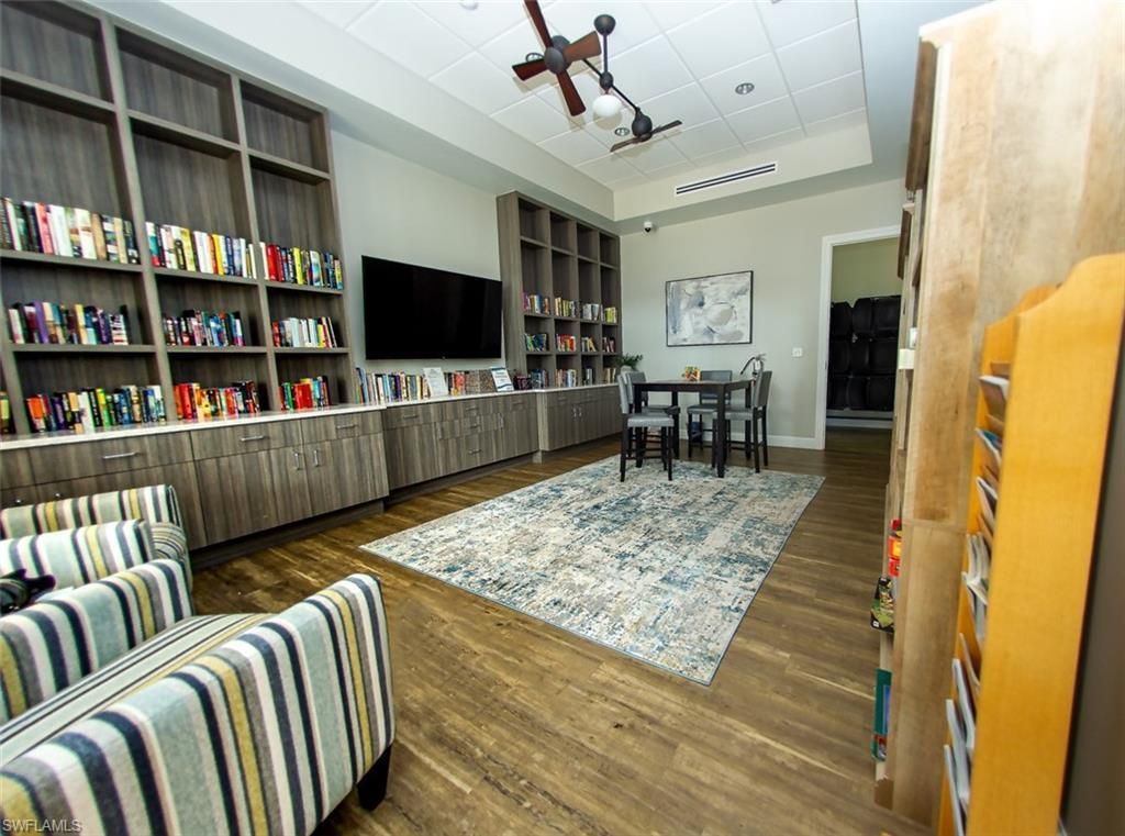 2502 Blackburn Cir, Cape Coral, FL 33991 Photo