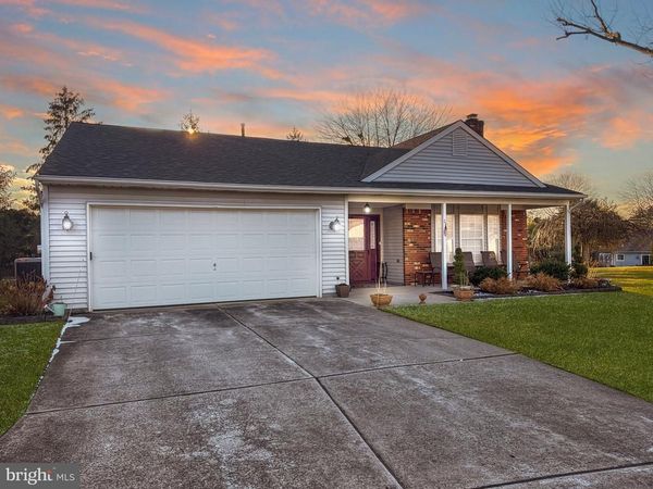 23 FERNWOOD COURT, COLUMBUS, NJ 08022