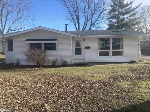 128 N 4th Street N, Humeston, IA 50123