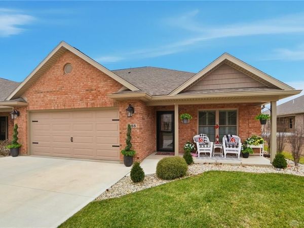 1188 East Bentley Circle, Troy, OH 45373