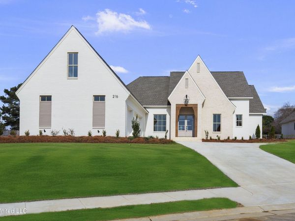 216 Parke Drive, Ridgeland, MS 39157