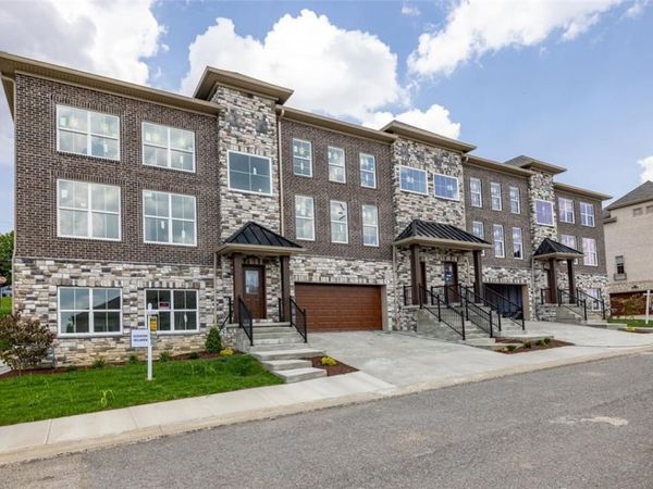 239 Lucca Ln, Pittsburgh, PA 15241