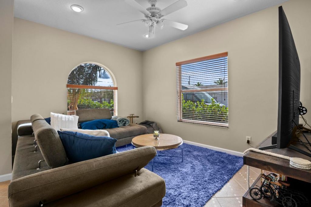 731 S J Street, Lake Worth Beach, FL 33460 Photo