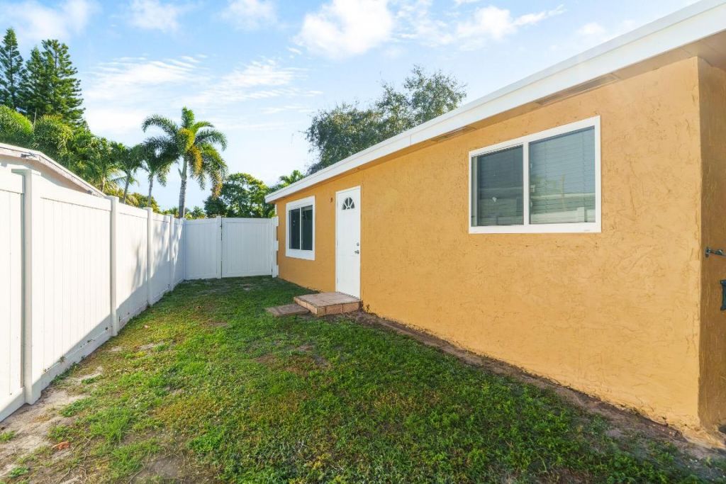 3041 E Palm Drive, Boynton Beach, FL 33435 Photo