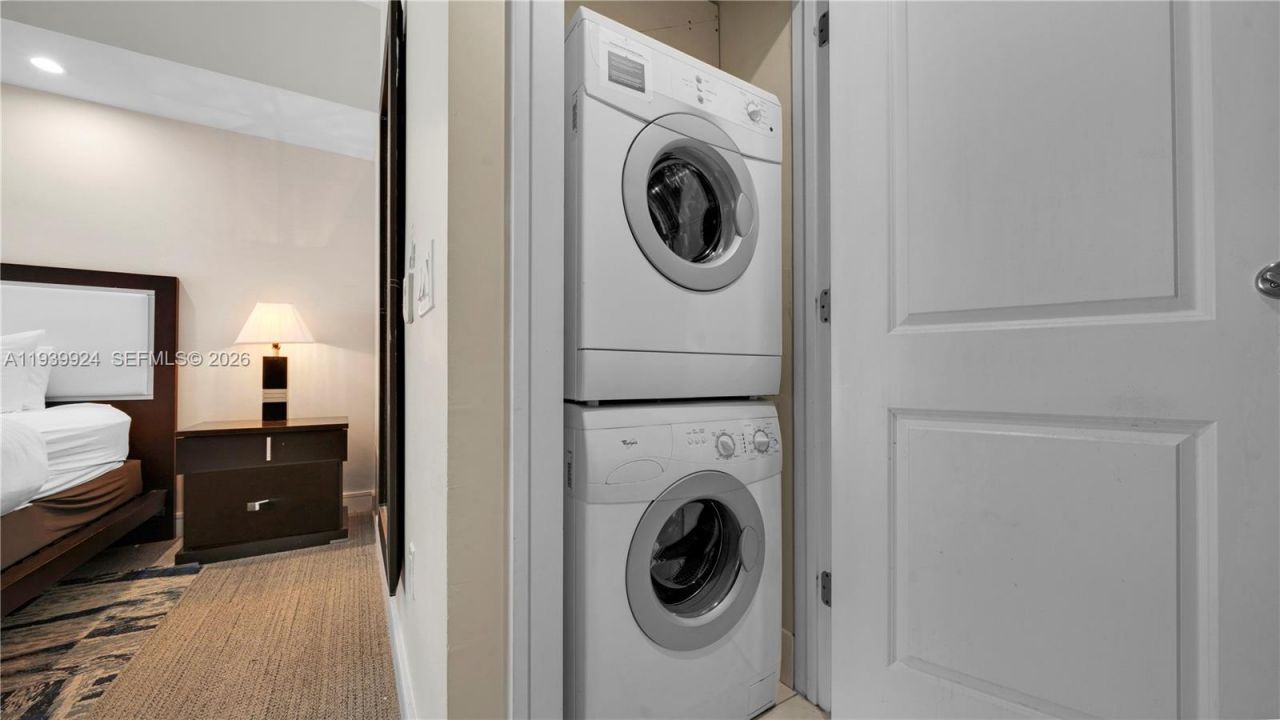 5300 NW 87th Ave, Unit 1510, Doral, FL 33178 Photo