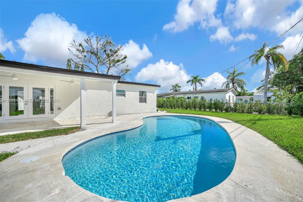 20030 Island Rd, Cutler Bay, FL 33189 Photo