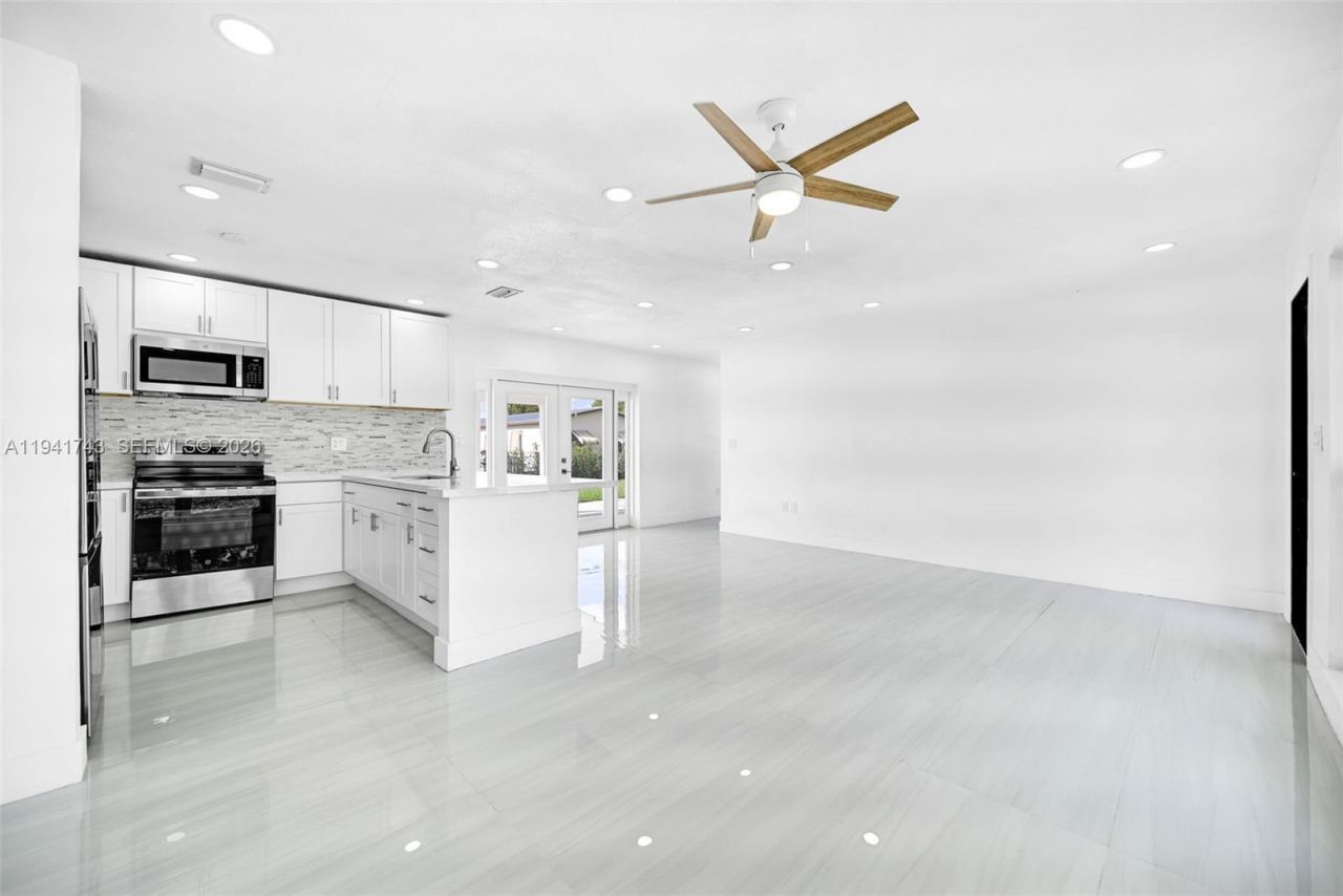 20030 Island Rd, Cutler Bay, FL 33189 Photo