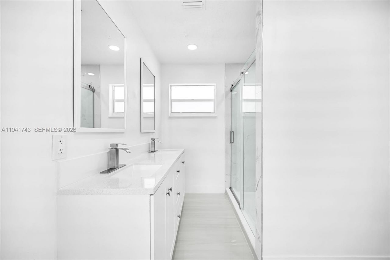 20030 Island Rd, Cutler Bay, FL 33189 Photo