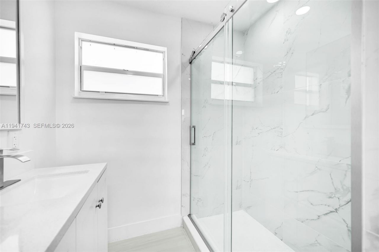 20030 Island Rd, Cutler Bay, FL 33189 Photo