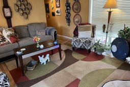 130 Princess St.  photo 4