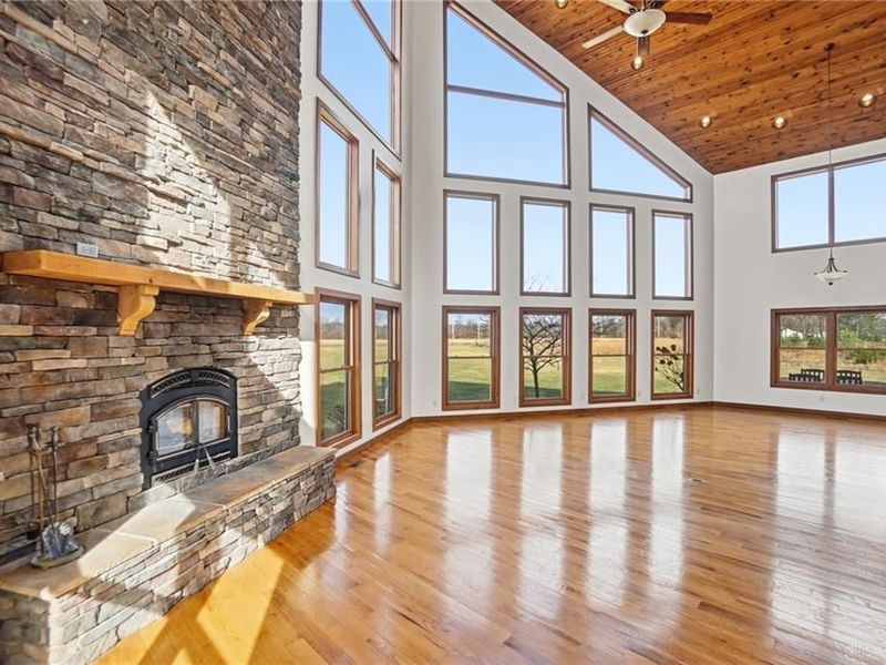 2471 Lower Bellbrook Road, Sugarcreek Township, OH 45370 Photo 9