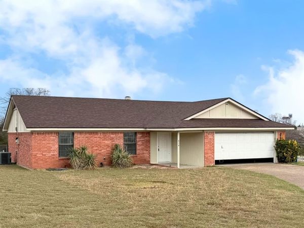 614 Circle Creek Drive , Hewitt, TX 76643