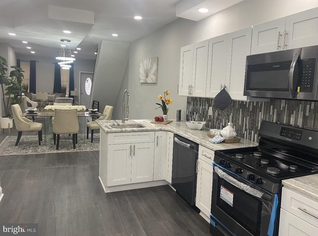 3040 W BERKS STREET Philadelphia, PA 19121