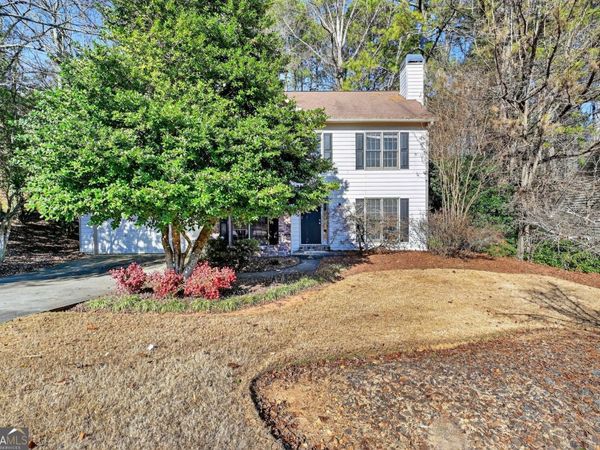 7038 Surrey Drive, Woodstock, GA 30189