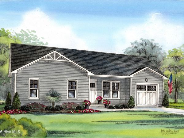 113 N King Street, Hubert, NC 28539