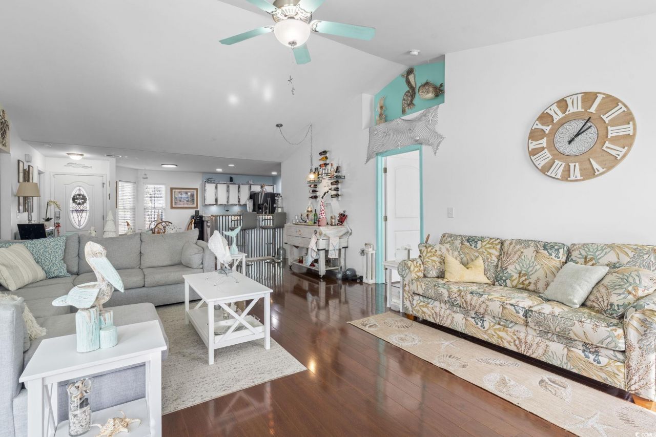 2217 Belladora Dr. Photo 10