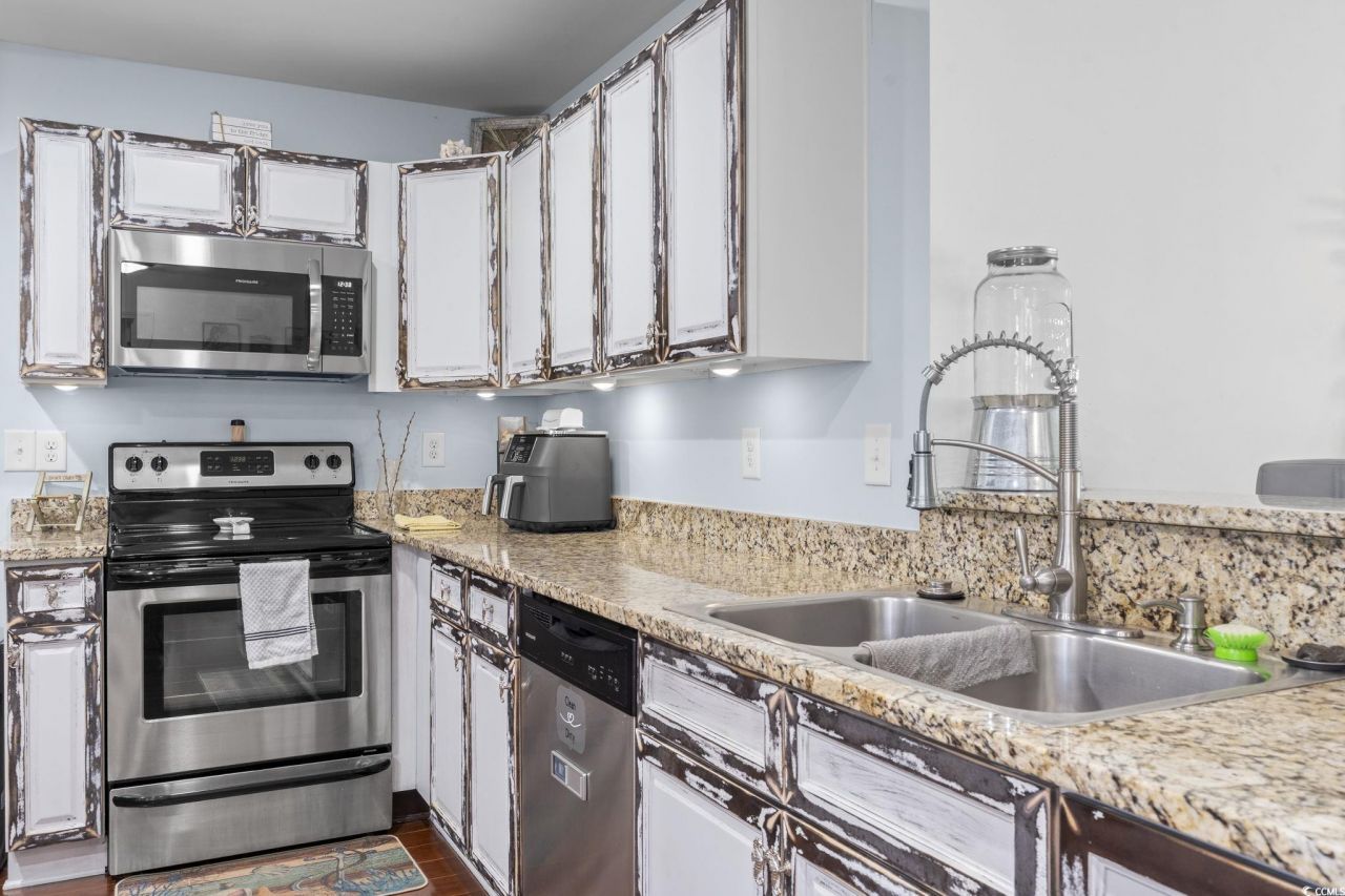 2217 Belladora Dr. Photo 16