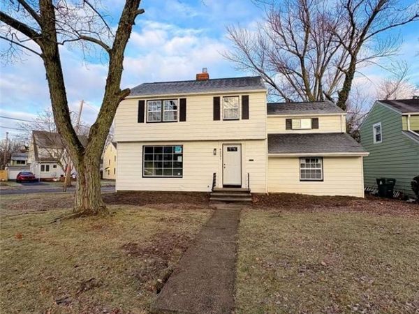 4051 Monticello Boulevard, Cleveland Heights, OH 44121