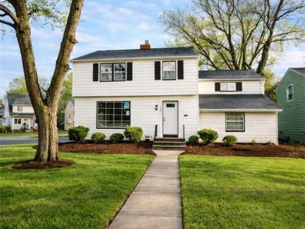 4051 Monticello Boulevard, Cleveland Heights, OH 44121