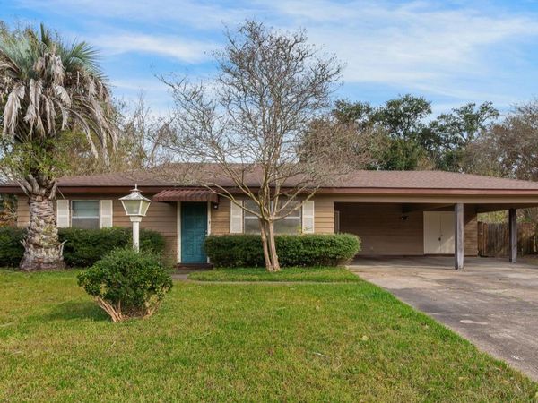 202 Rena Drive, Lafayette, LA 70503