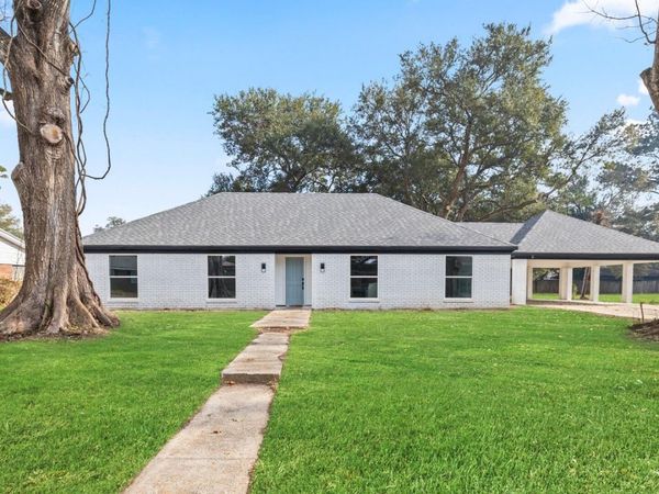 704 Victory Drive , New Iberia, LA 70563