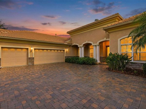 8453 DUNHAM STATION DRIVE, TAMPA, FL 33647