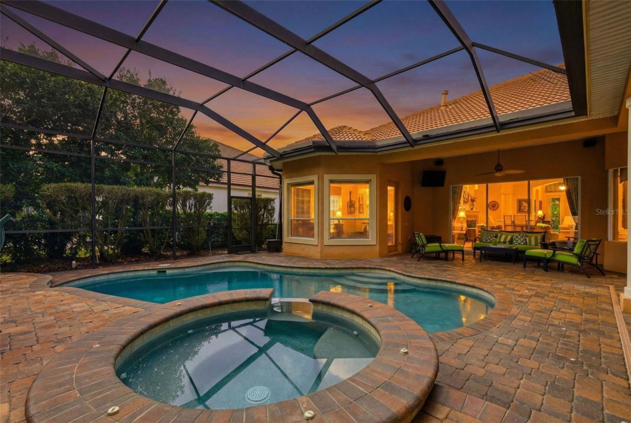 8453 Dunham Station Drive, Tampa, FL 33647 Photo