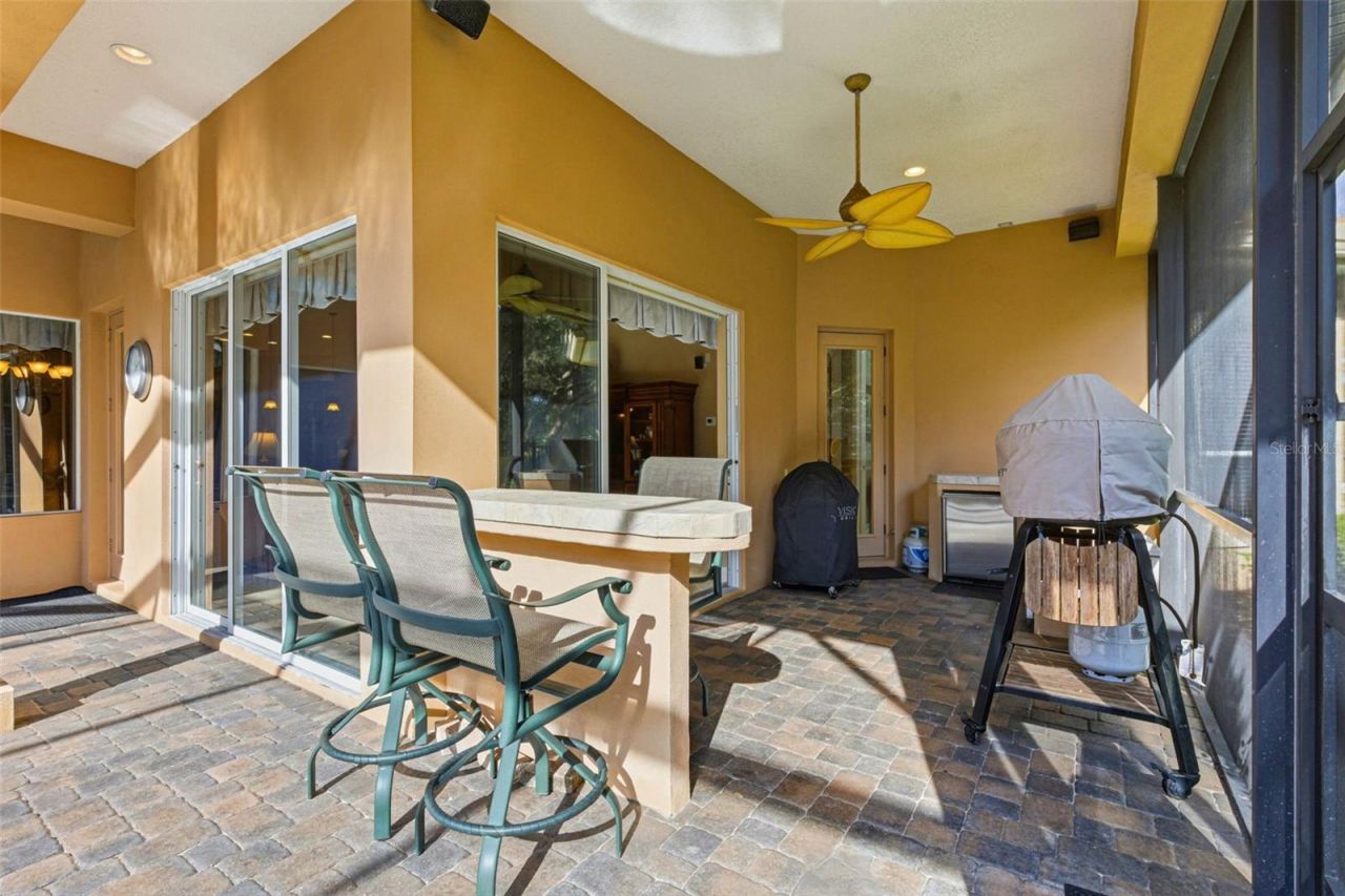 8453 Dunham Station Drive, Tampa, FL 33647 Photo