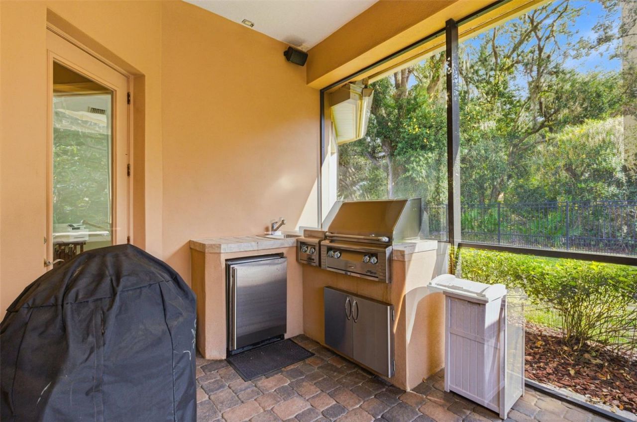 8453 Dunham Station Drive, Tampa, FL 33647 Photo