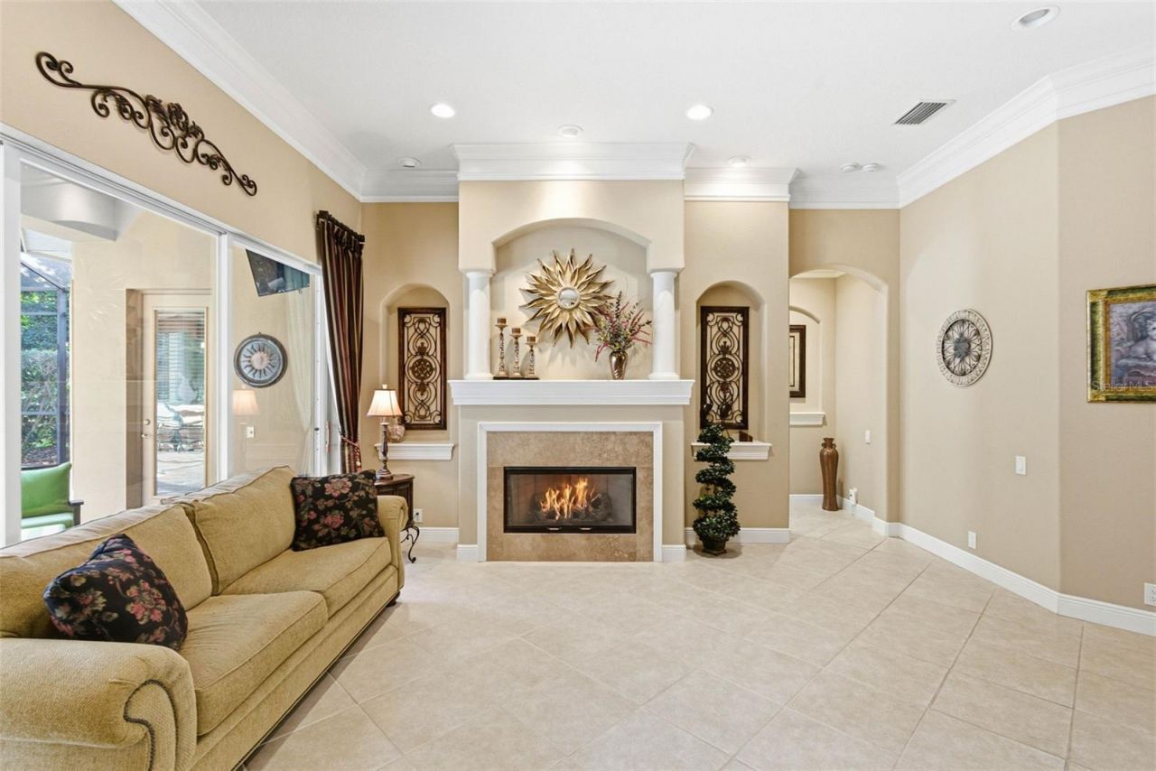 8453 Dunham Station Drive, Tampa, FL 33647 Photo