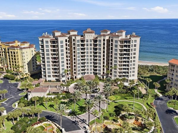 7 AVENUE DE LA MER, Unit 706, PALM COAST, FL 32137