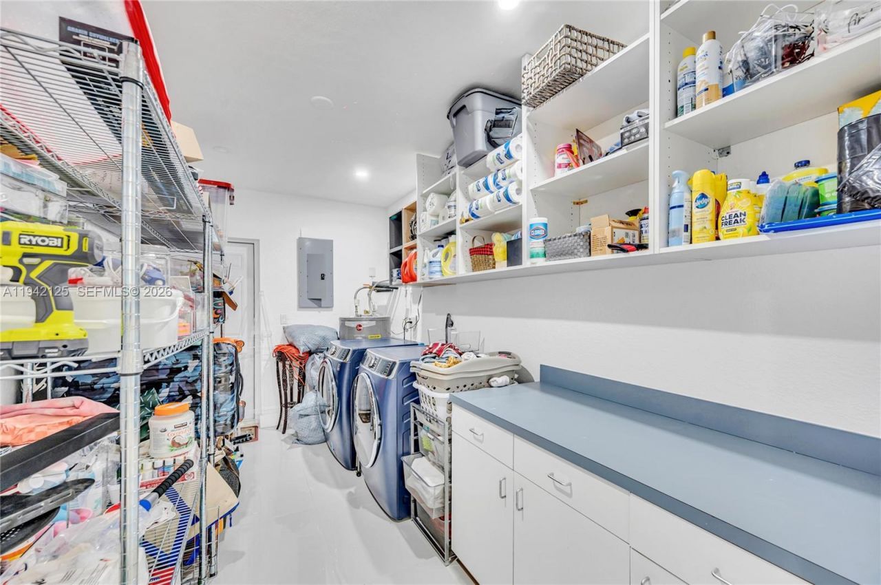 8501 SW 142nd St, Palmetto Bay, FL 33158 Photo