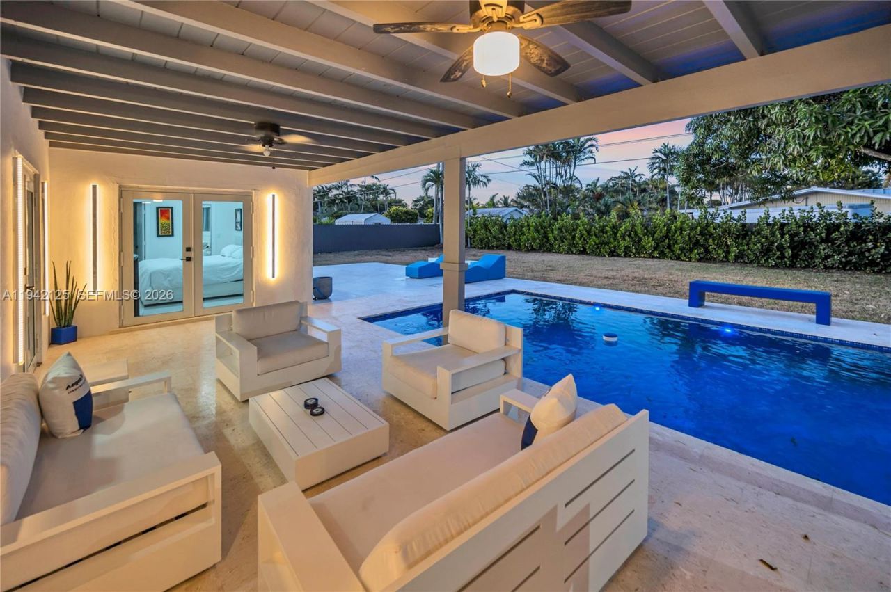 8501 SW 142nd St, Palmetto Bay, FL 33158 Photo