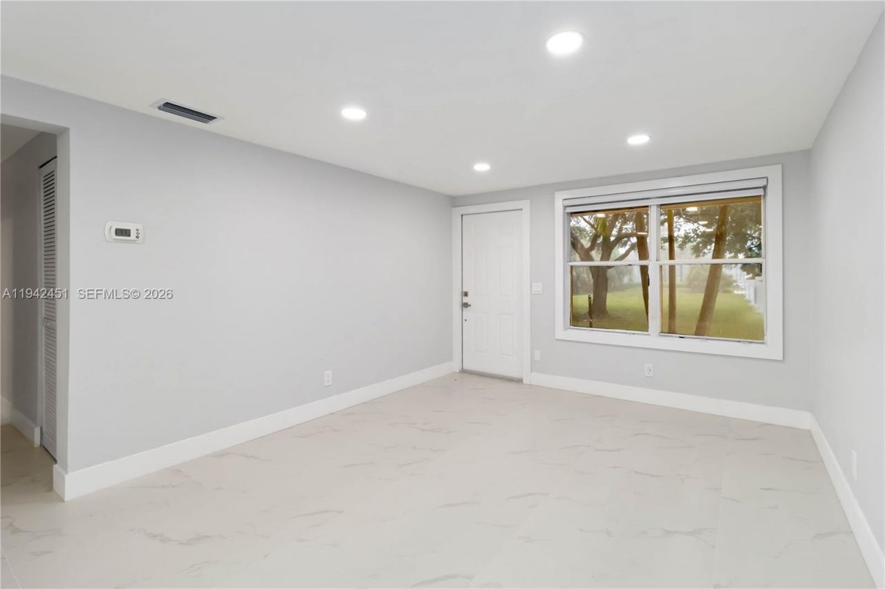 7144 Southgate Blvd , Unit 7144, Tamarac, FL 33321 Photo